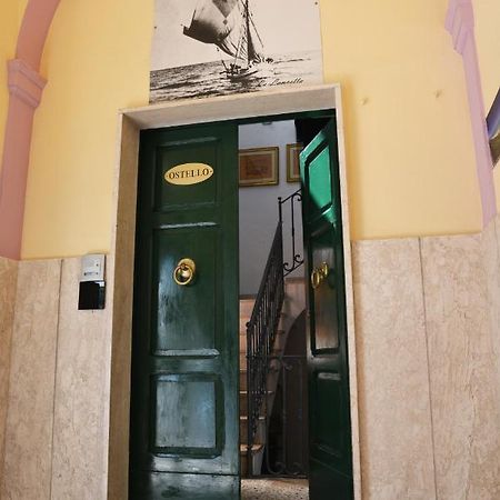Ostello La Stazione Alba Adriatica Eksteriør billede